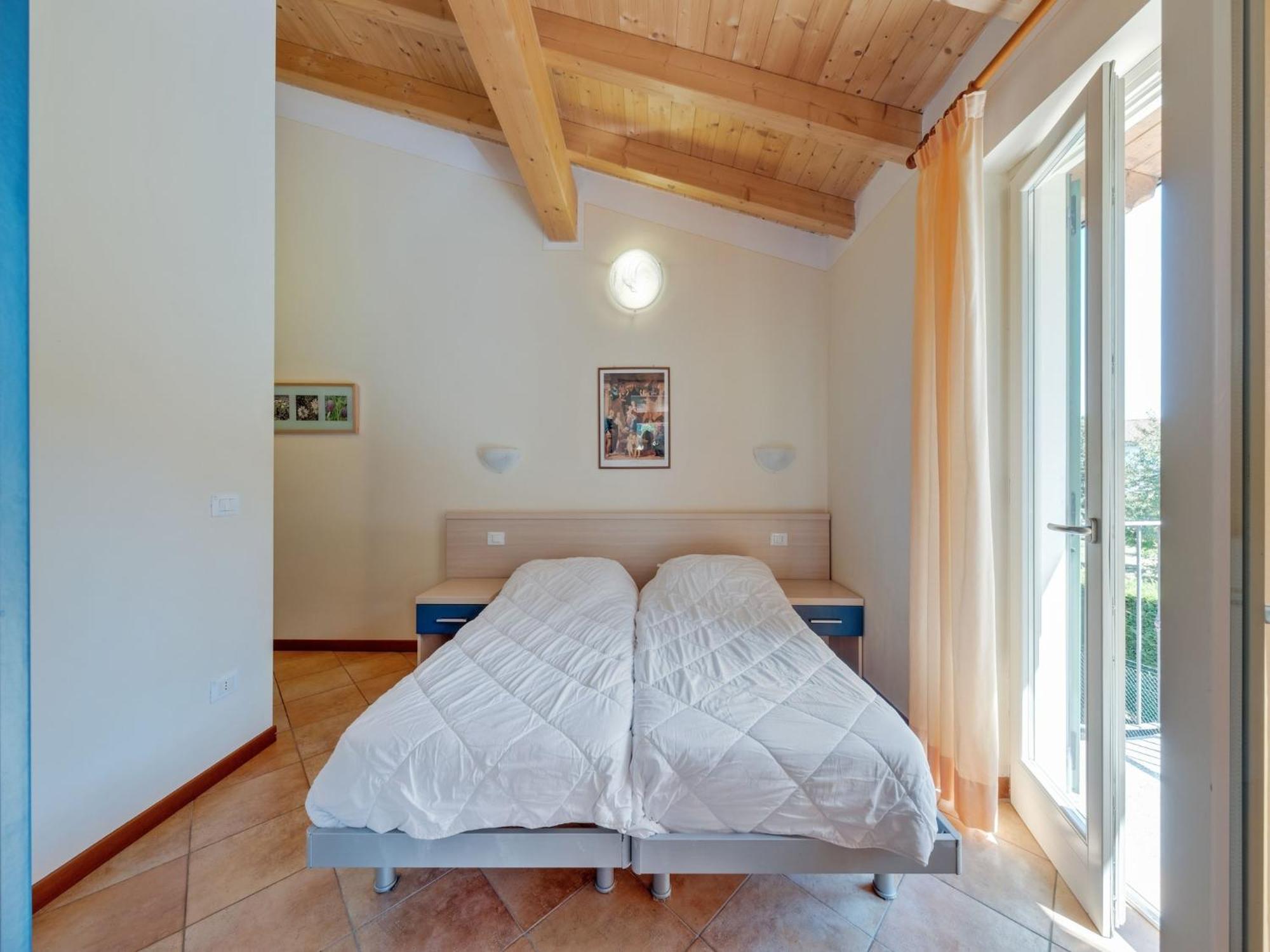 Spacious Apartment In Idro With Shared Pool Crone Exterior photo