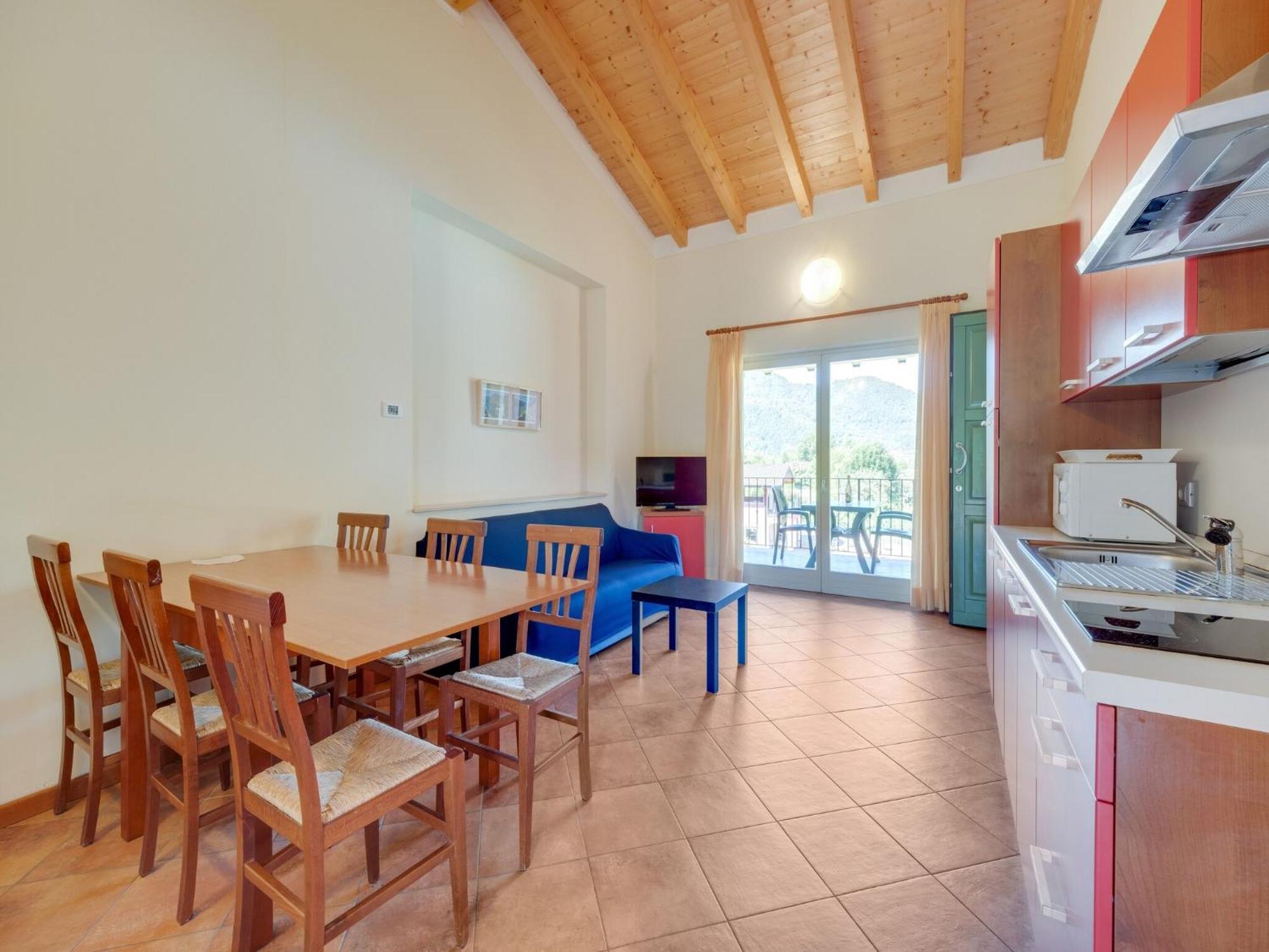 Spacious Apartment In Idro With Shared Pool Crone Exterior photo